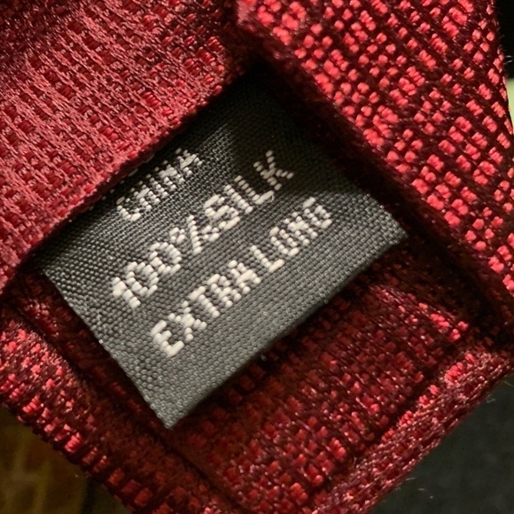 🍁SALE🍁 CALVIN KLEIN 100% Silk Red Necktie XL - Picture 7 of 9